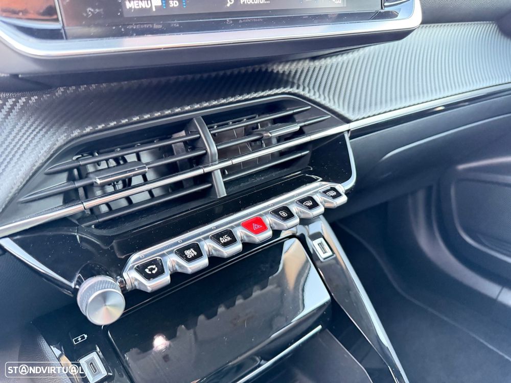 Peugeot 2008 1.2 PureTech Allure Pack - 16