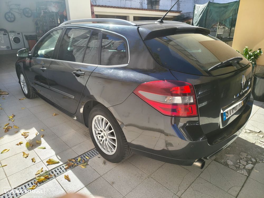 Renault Laguna Break 2.0 dCi Dynamique S - 2