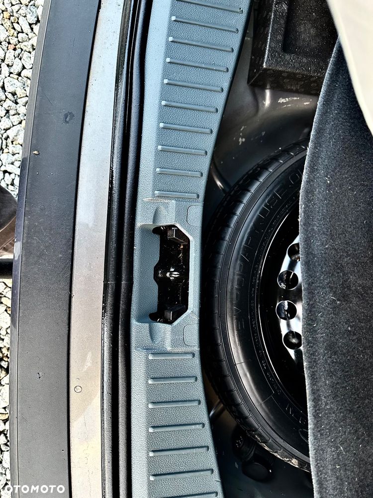 Ford C-MAX 1.6 TDCi Start-Stop-System SYNC Edition - 20