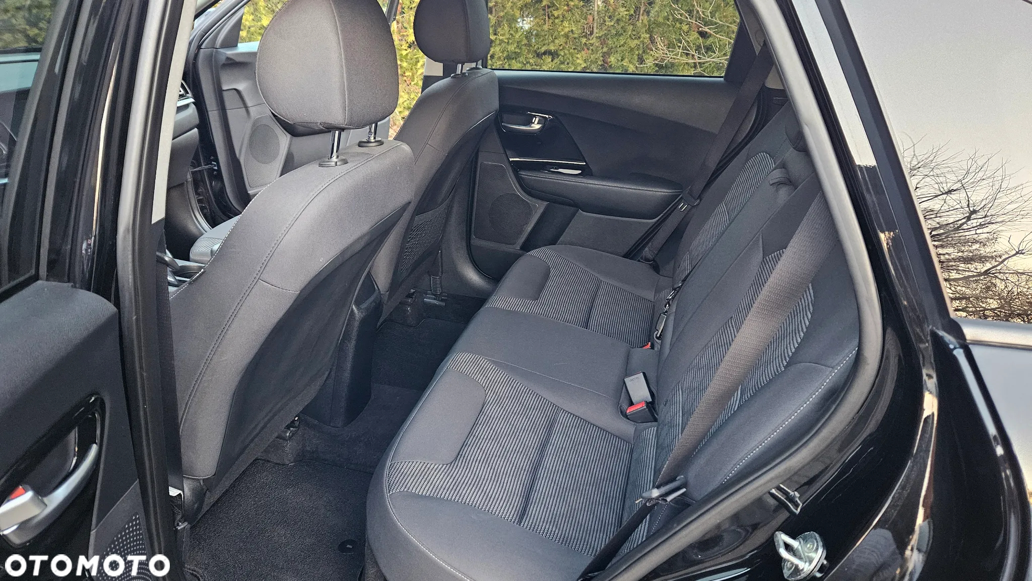 Kia Niro - 32