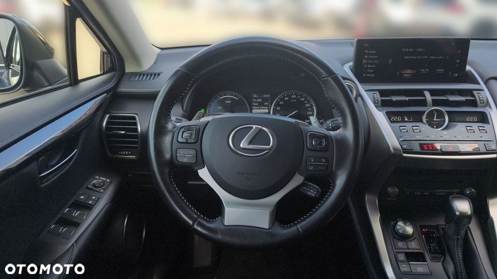 Lexus NX 300h Business Edition AWD - 13