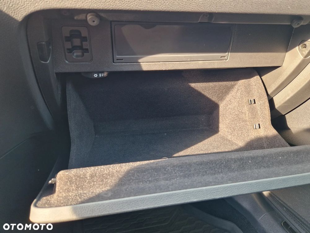 Volkswagen Passat 2.0 TSI Elegance DSG - 11