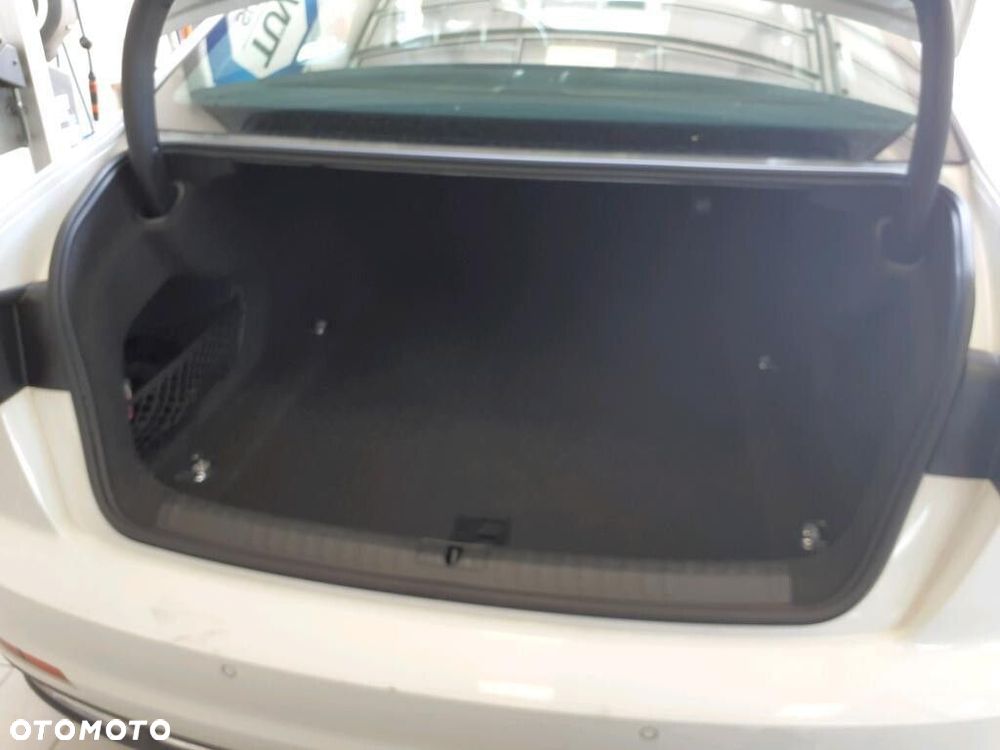 Audi A6 Limousine - 8