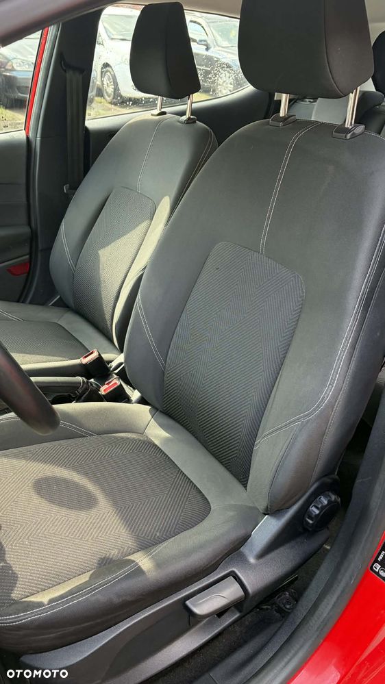 Ford Fiesta 1.1 S&S COOL&CONNECT - 11