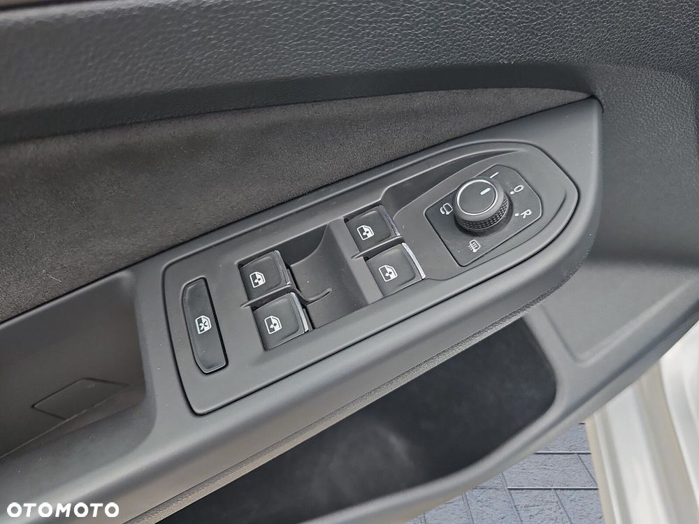 Volkswagen Golf 2.0 TDI Style DSG - 14