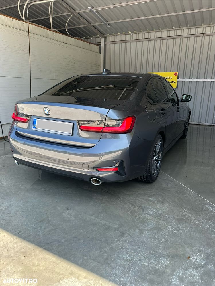 BMW Seria 3 320d xDrive AT - 7