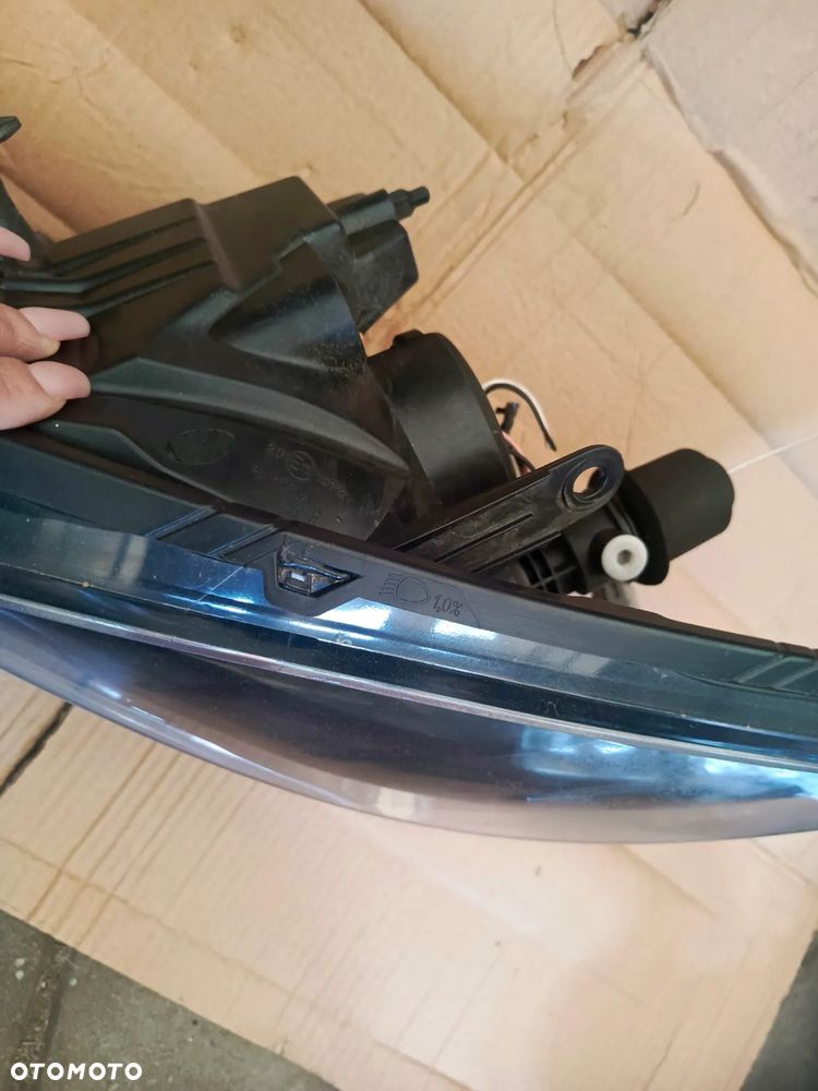 LAMPA PRZEDNIA  PRAWA LUB LEWA SANDERO I - 6