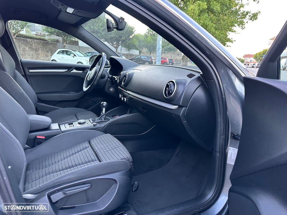 Audi A3 Sportback 1.6 TDI S-line - 49