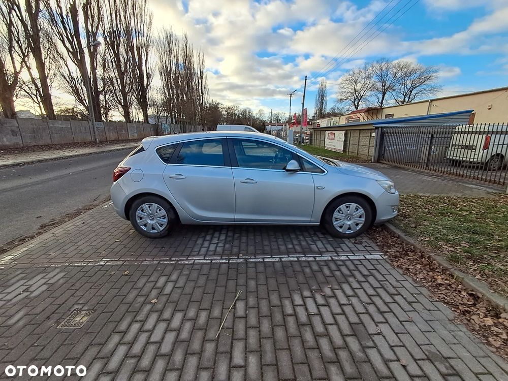 Opel Astra 1.6 Easytronic - 5