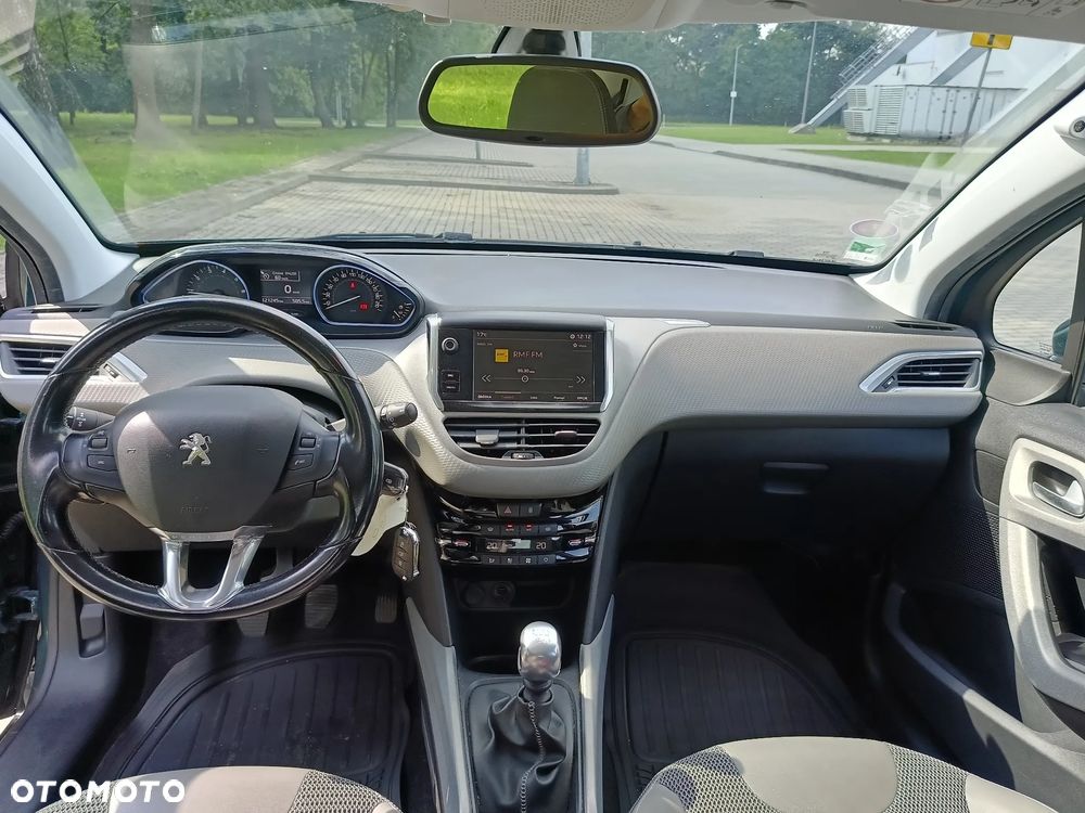 Peugeot 2008 PureTech 130 GPF Stop&Start Signature - 20