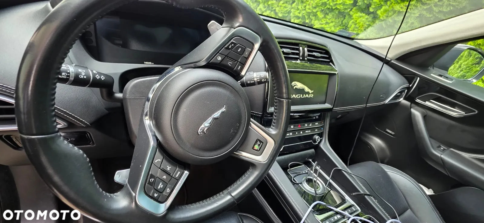 Jaguar F-Pace 2.0 i4D AWD R-Sport - 27