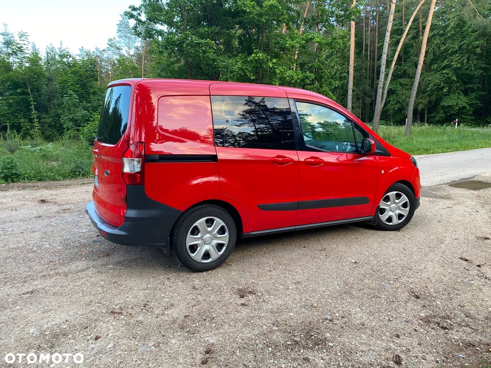 Ford Transit Courier - 7