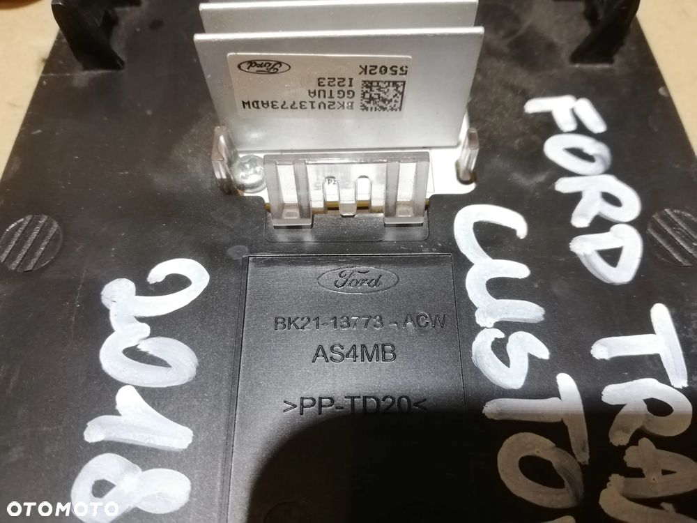 LAMPKA LED ŚWIATŁO PAKI BK21-13773-ACW FORD CUSTOM 12-23R - 5