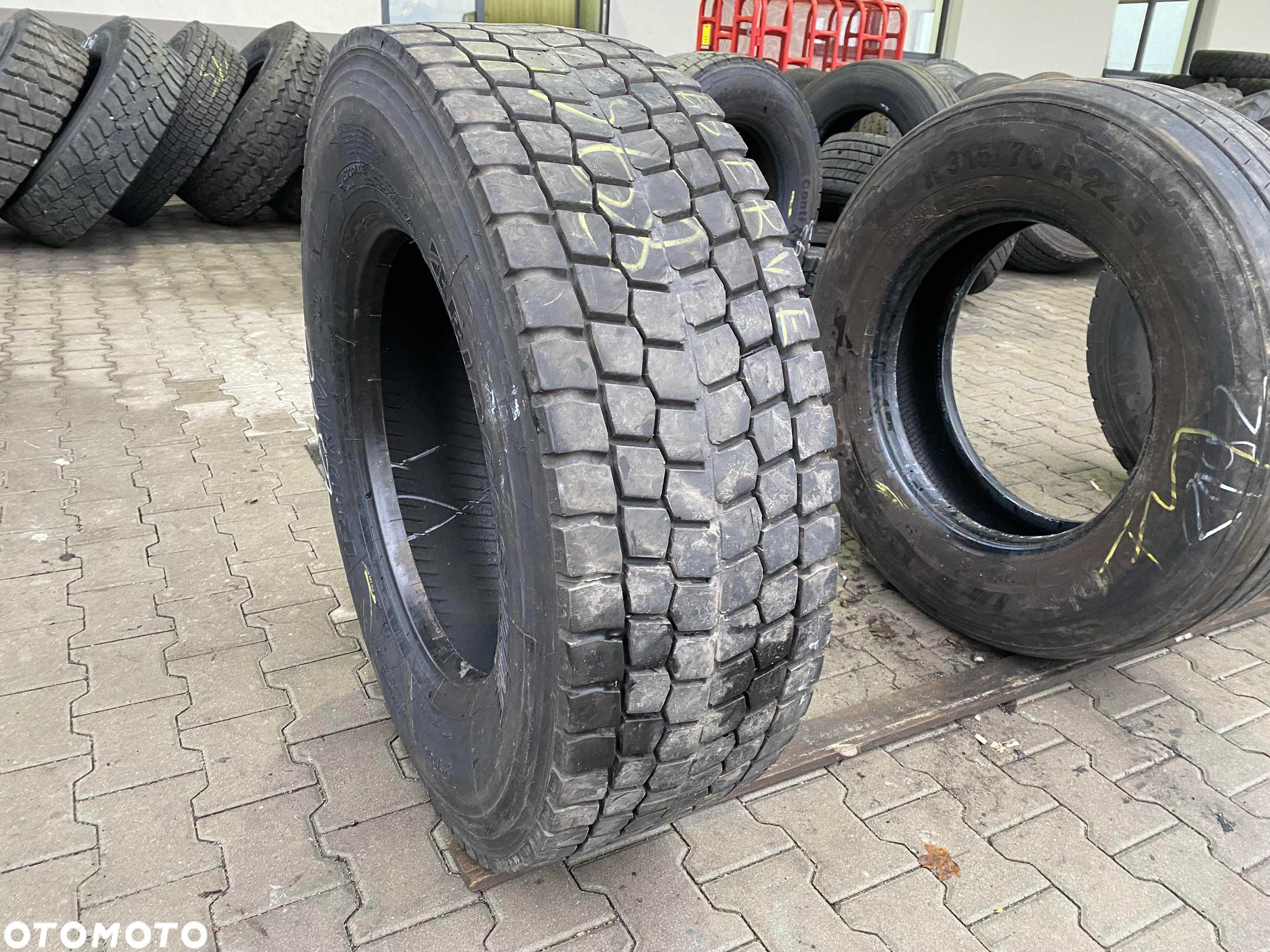 Opona 315/70R22.5 BRIDGESTONE R-DRIVE 001 Napędowa 9-12mm - 1