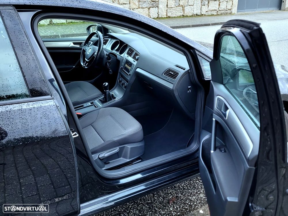 VW Golf 1.6 TDi BlueMotion Confortline - 18