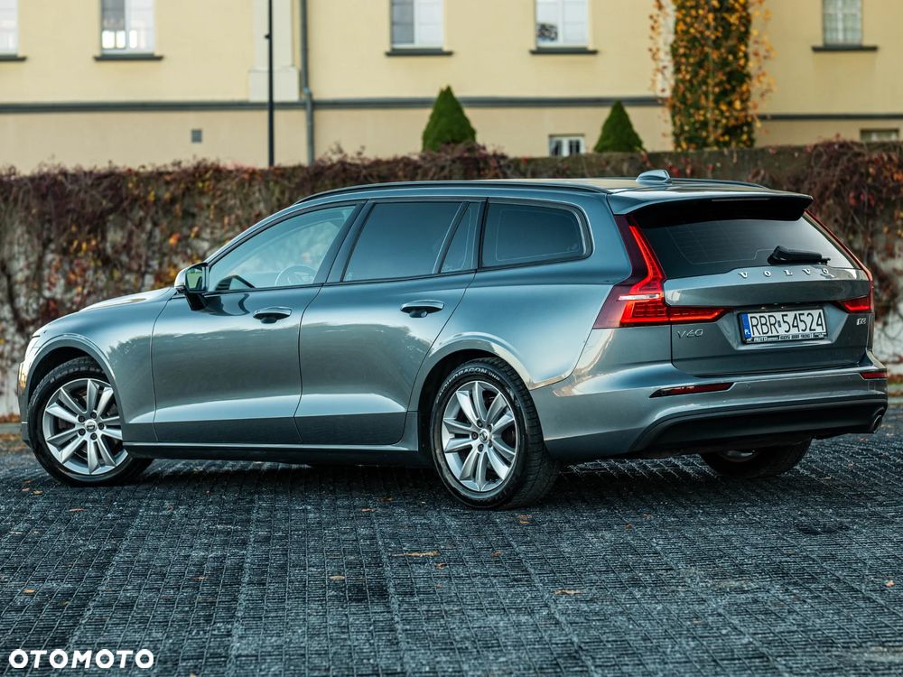 Volvo V60 D3 Geartronic Momentum - 35