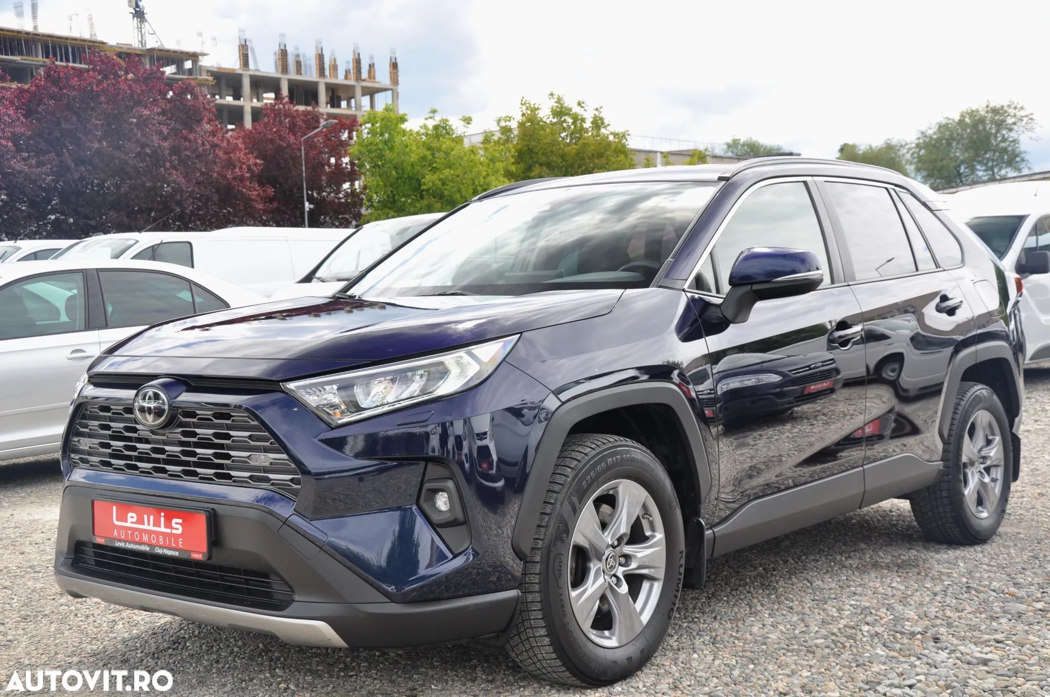 Toyota RAV4 - 1
