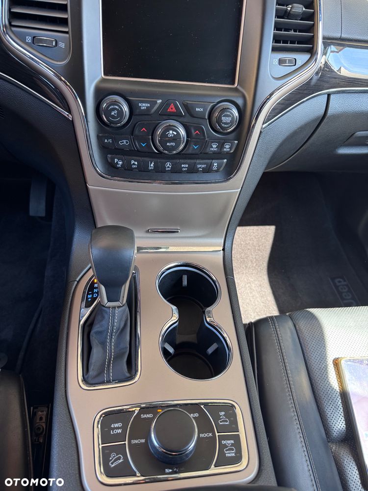 Jeep Grand Cherokee 3.0 CRD Overland - 22