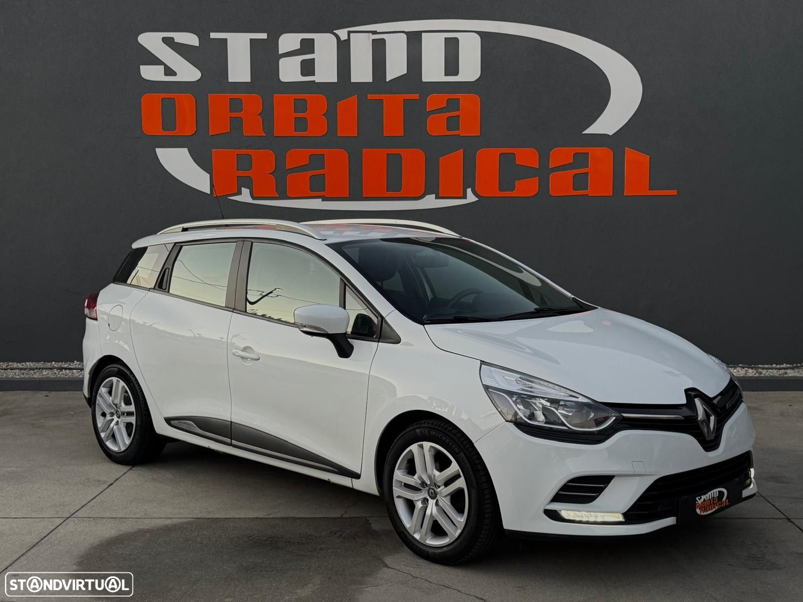 Renault Clio Sport Tourer 0.9 TCe Limited - 3