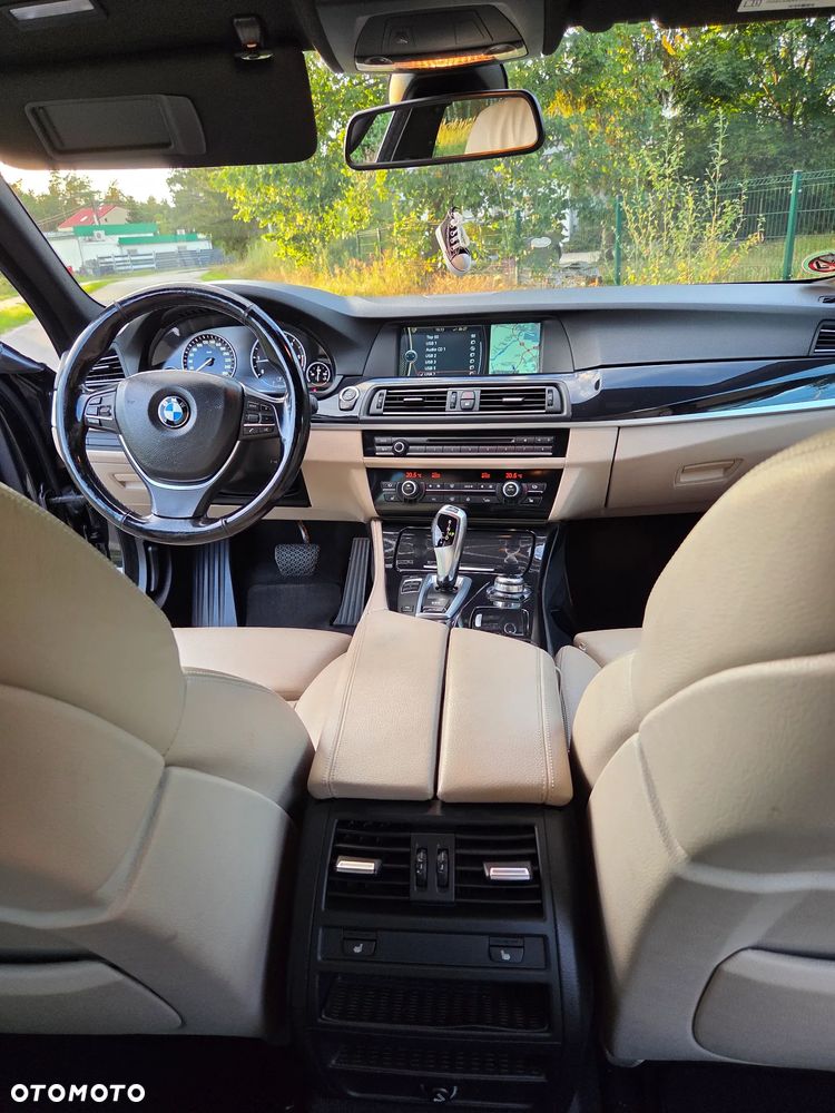 BMW Seria 5 520d Luxury Line - 24
