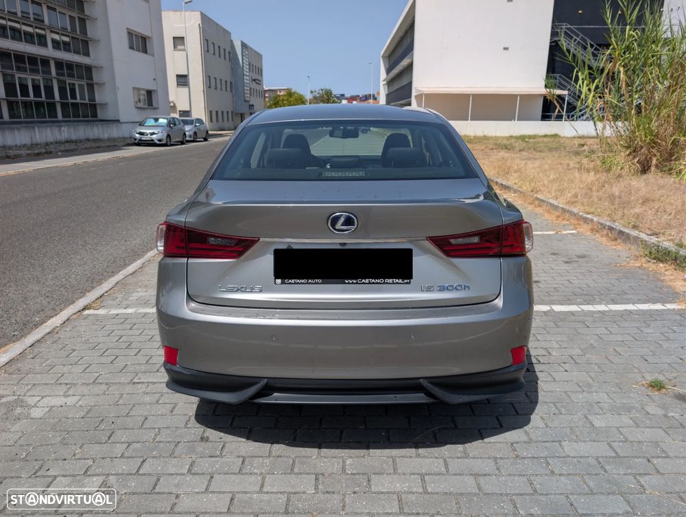 Lexus IS 300H Executive+ - 6