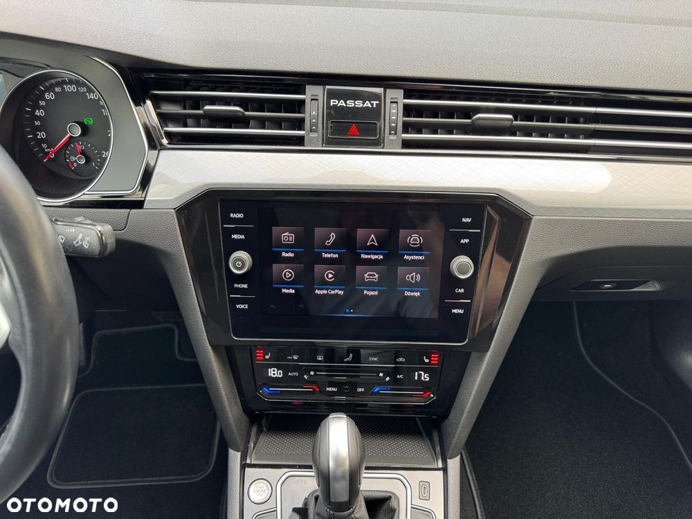 Volkswagen Passat 2.0 TSI Business DSG - 19