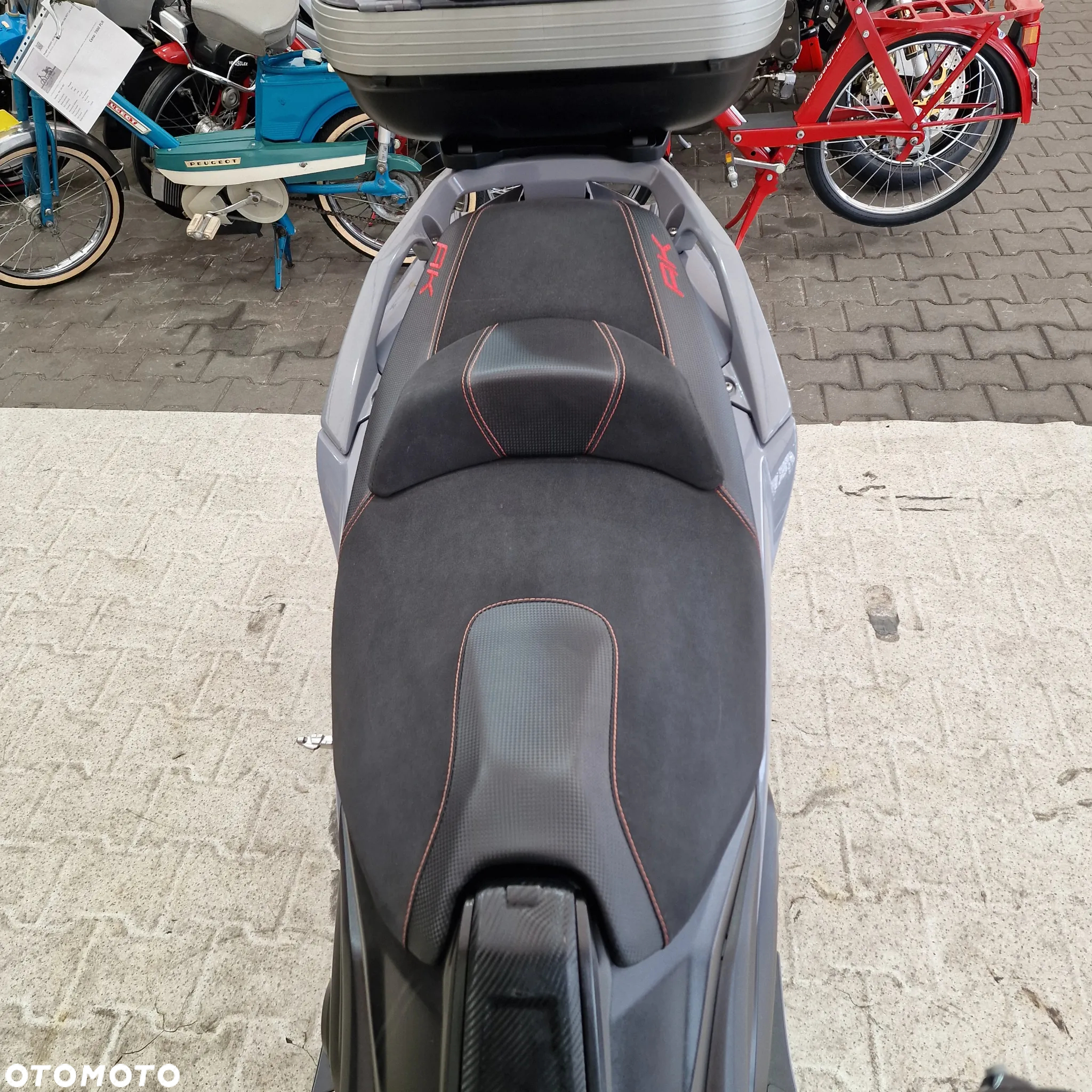 Kymco AK 550 - 27