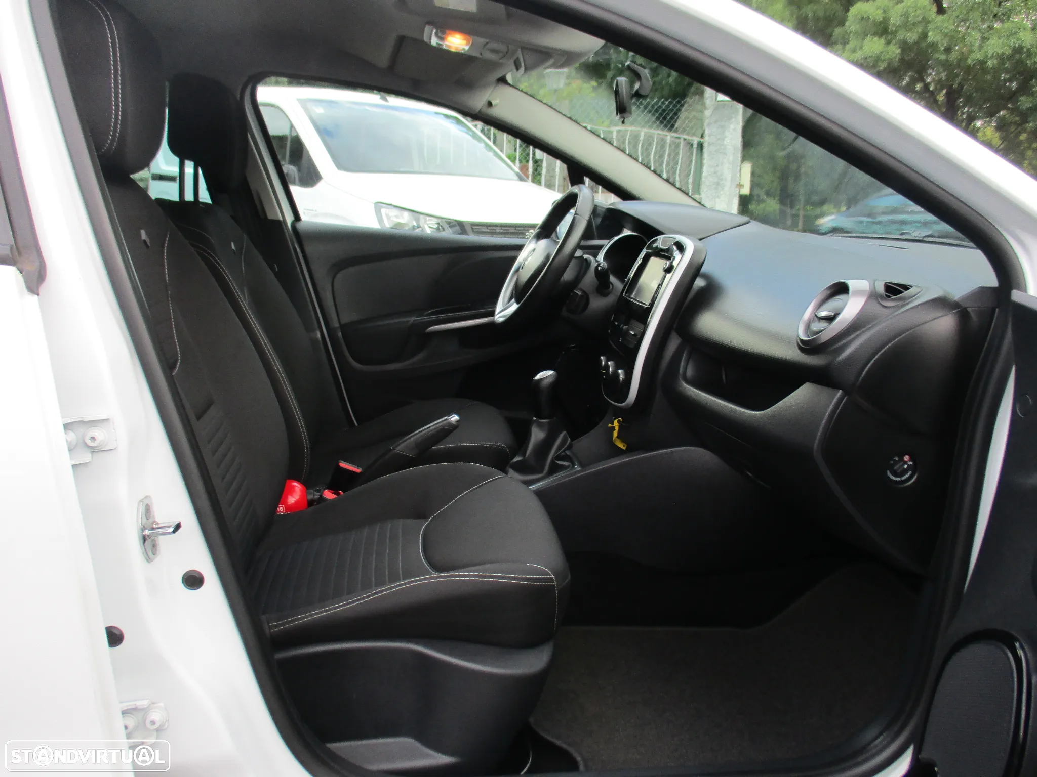 Renault Clio 1.5 dCi Limited - 23