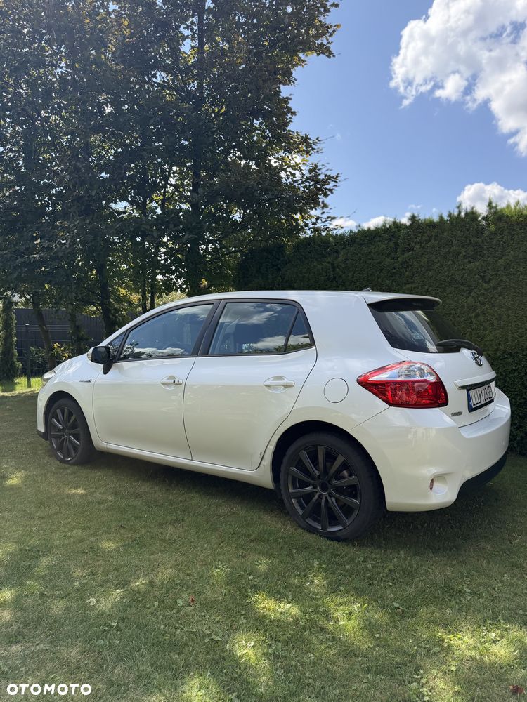 Toyota Auris 1.8 HSD Luna - 4