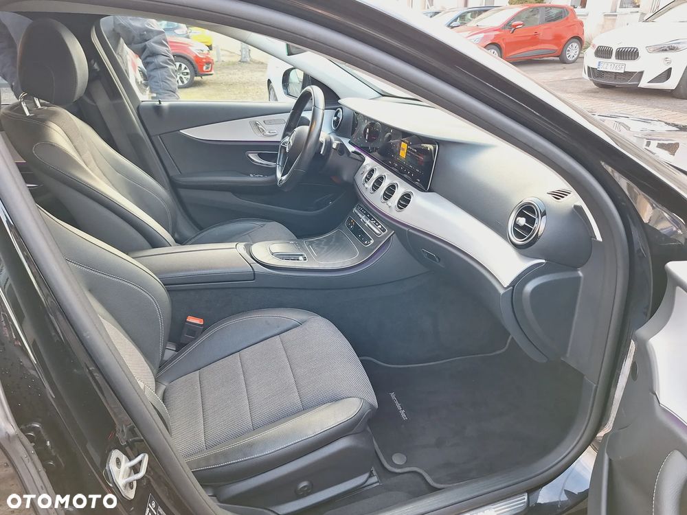 Mercedes-Benz Klasa E 220 d 9G-TRONIC - 18