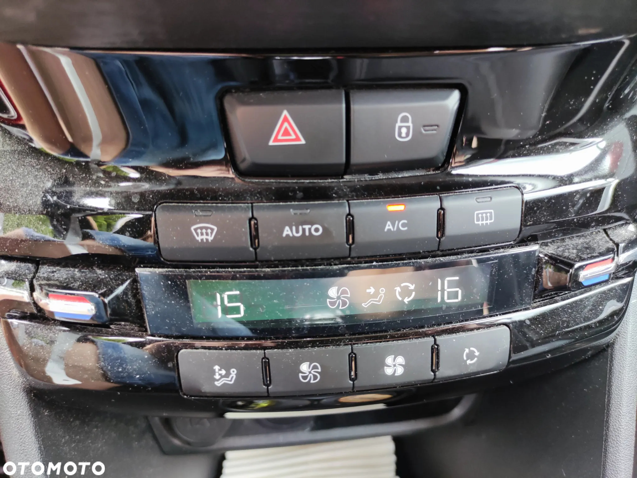 Peugeot 2008 PureTech 110 Stop&Start Allure - 24