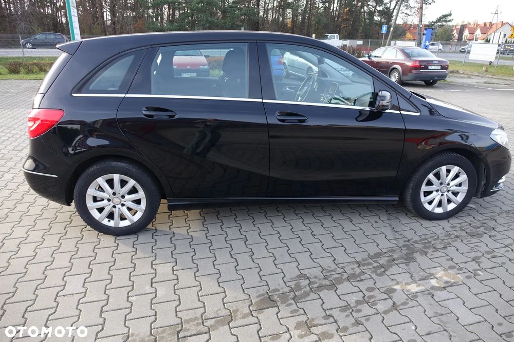 Mercedes-Benz Klasa B 180 - 4