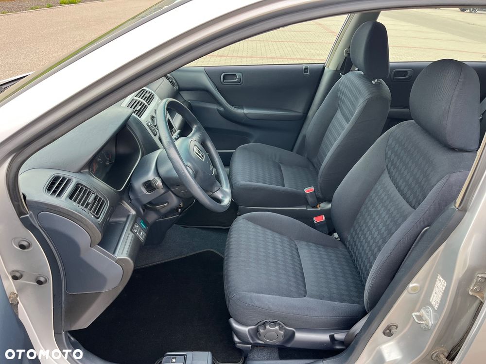 Honda Civic 1.4i S - 12