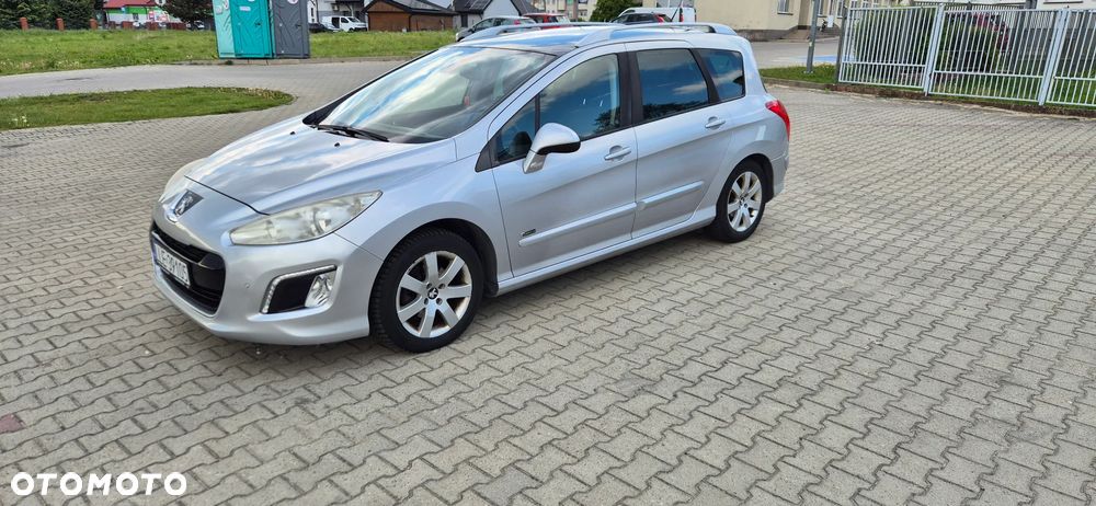 Peugeot 308 - 1