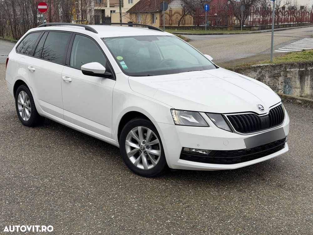 Skoda Octavia 1.6 TDI DSG Style - 26