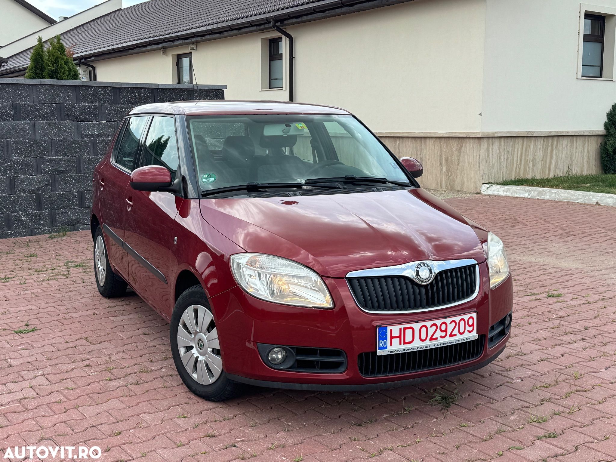 Skoda Fabia 1.2 HTP Active - 1