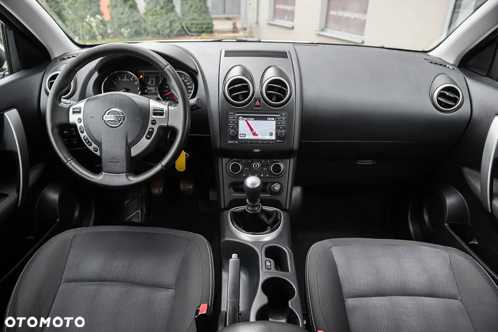 Nissan Qashqai - 23