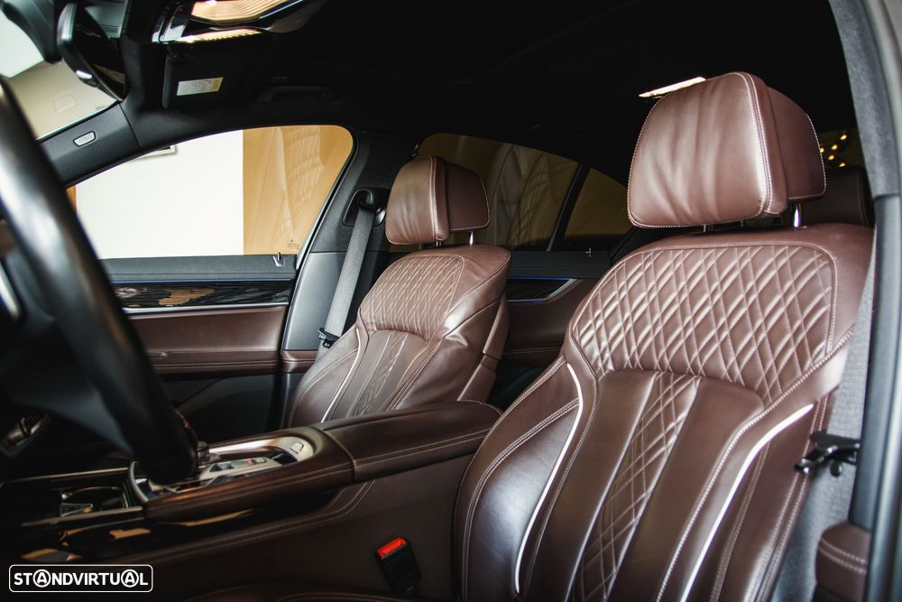 BMW 740 d xDrive Pack M Auto - 8