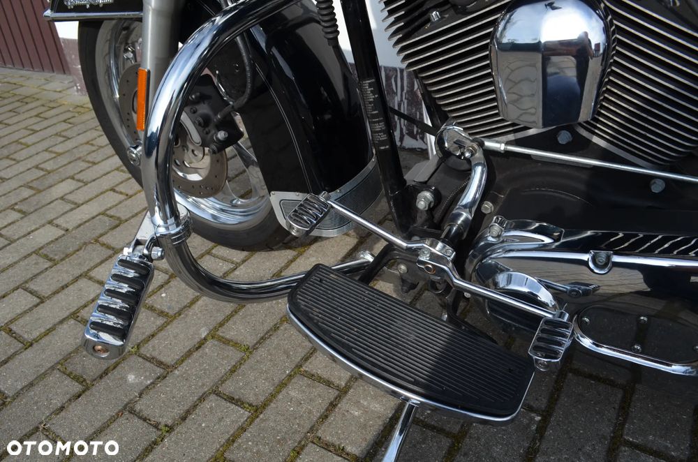 Harley-Davidson Softail Heritage Classic - 38