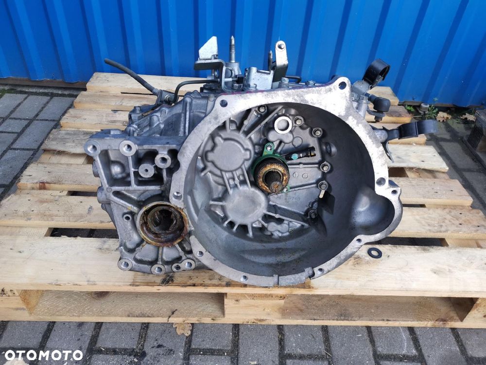 MITSUBISHI OUTLANDER III 2.2 60TYS 4X4 SKRZYNIA BIEGOW 1BA0J W6MBA - 6