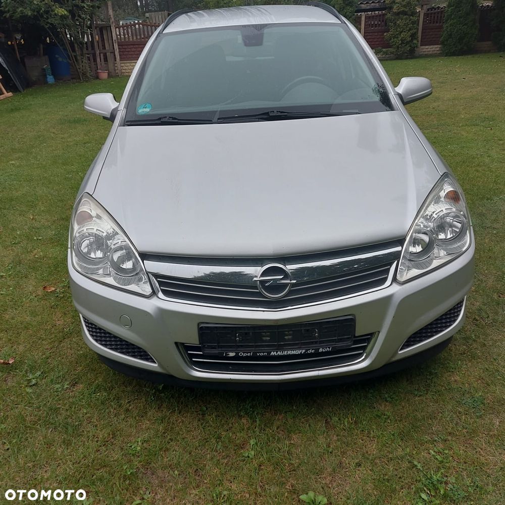 Opel Astra ver-1-6-caravan - 12