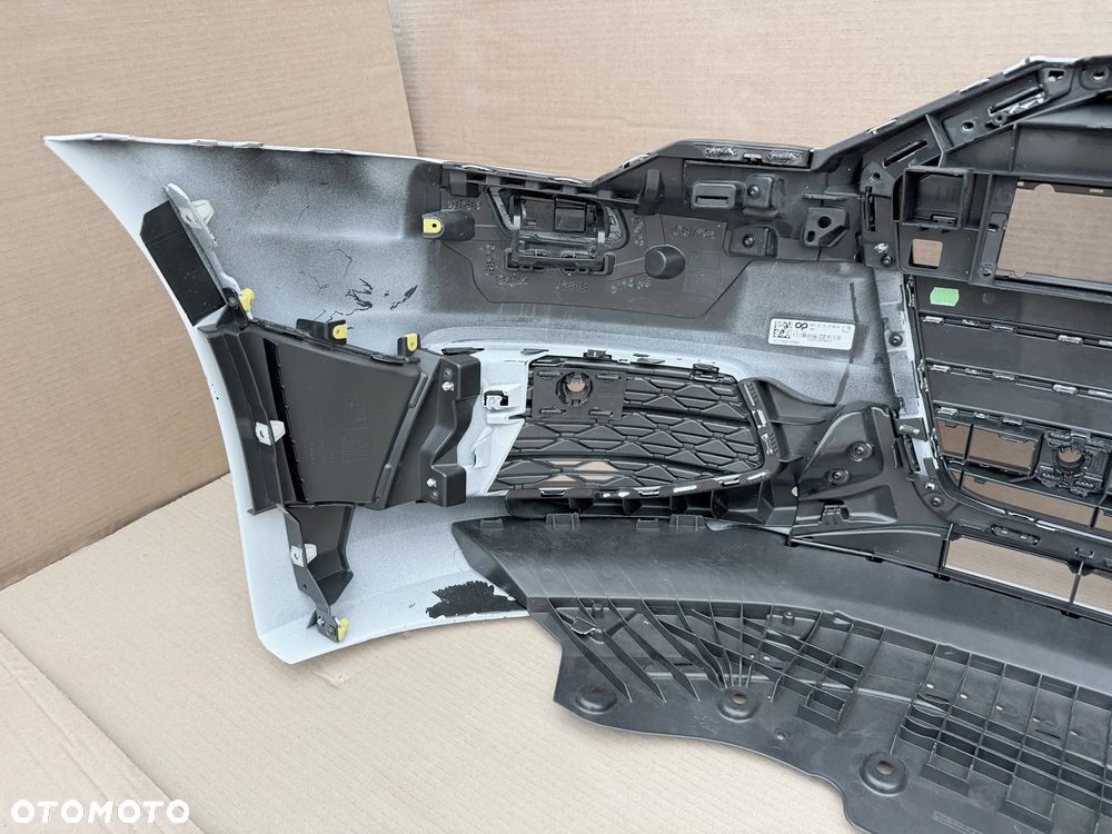 Zderzak przedni Audi A6 C8 4K0 - BDB przód Basis 6x PDC - 19