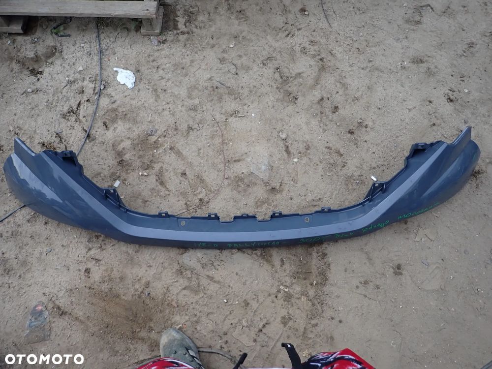 IVECO DAILY LIFT 19+ LISTWA GRILLA - 1