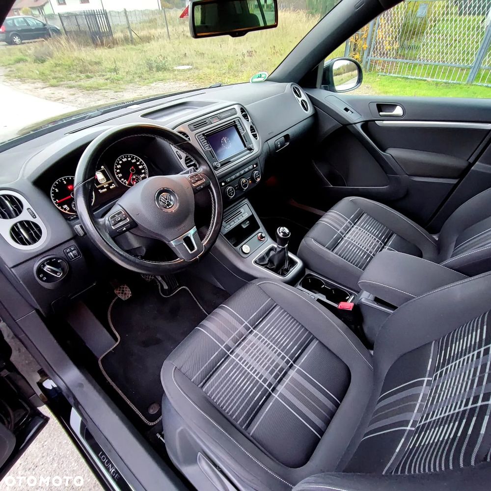 Volkswagen Tiguan 2.0 TDI SCR BlueMotion Technology Lounge Sport & Style - 24