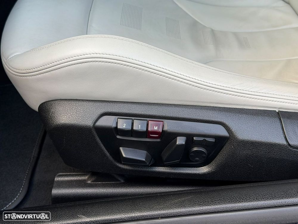 BMW M4 Auto - 38