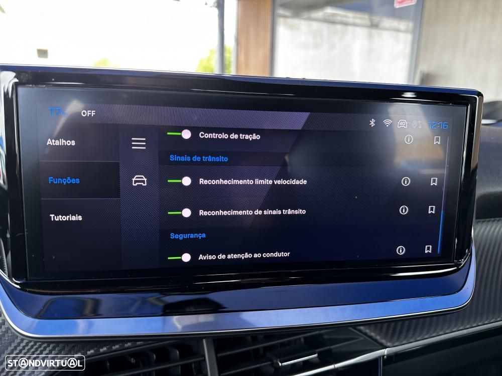 Peugeot e-2008 54 kWh Style - 24