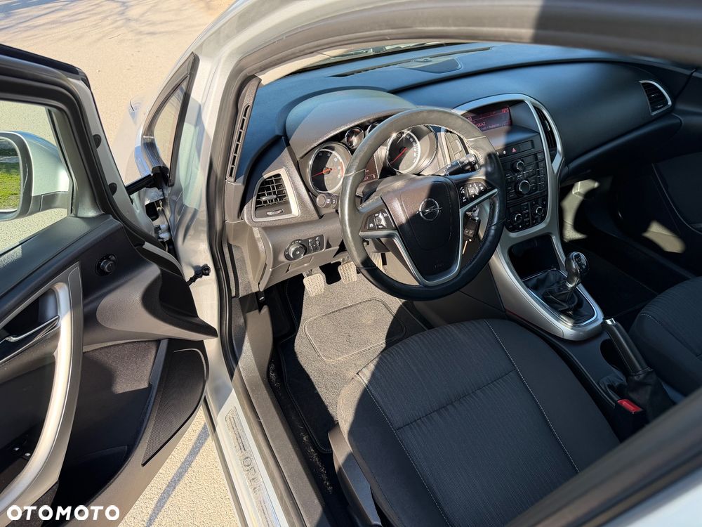 Opel Astra 1.4 Turbo - 16