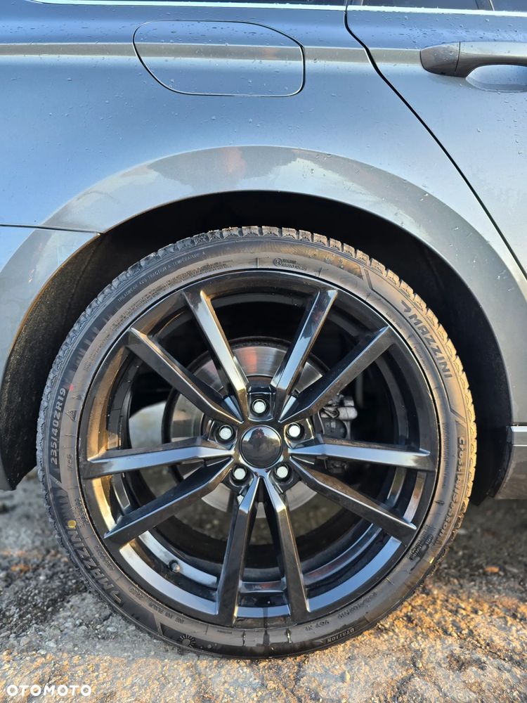 Volkswagen Passat - 18