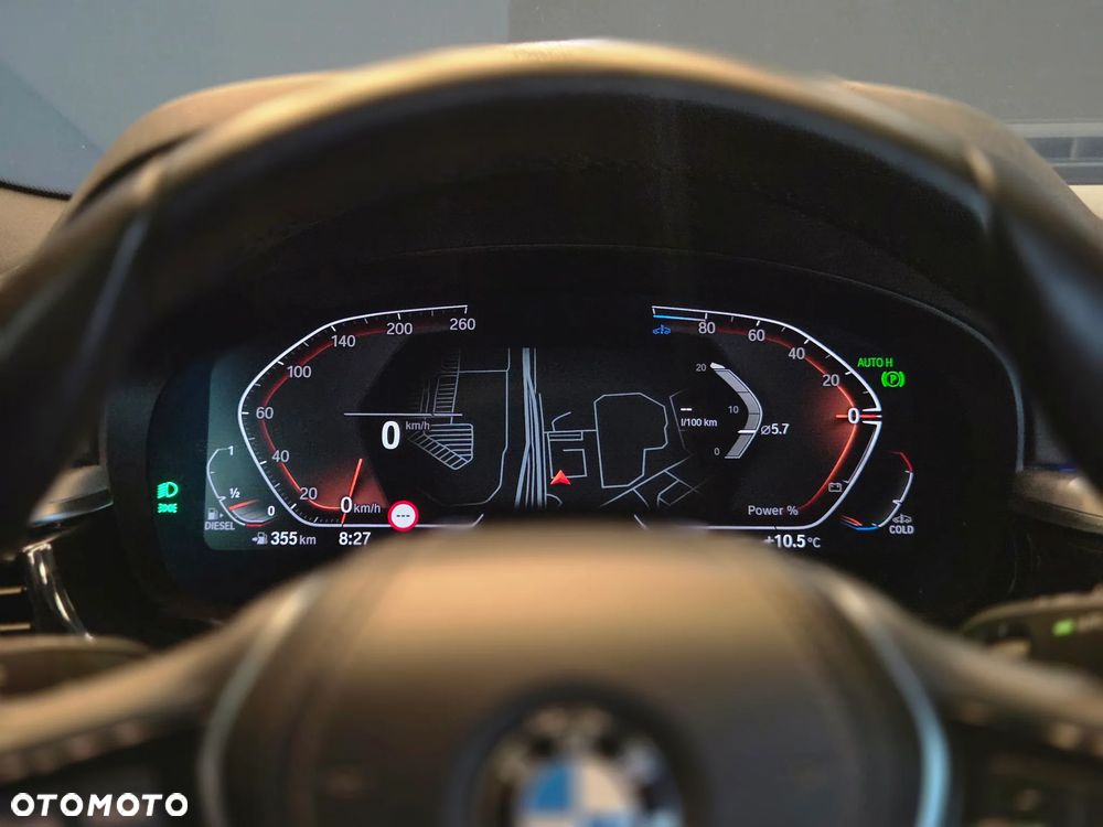 BMW Seria 5 520d xDrive MHEV - 18