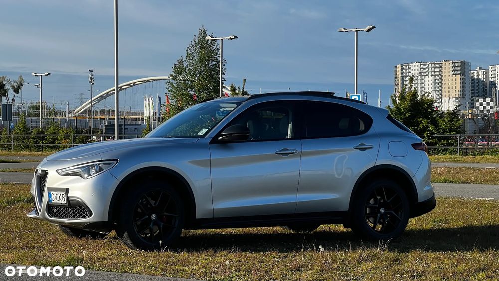 Alfa Romeo Stelvio - 13